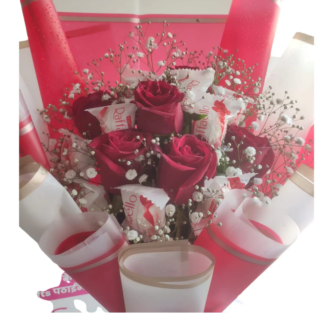 Rose with Raffaello bouquet 